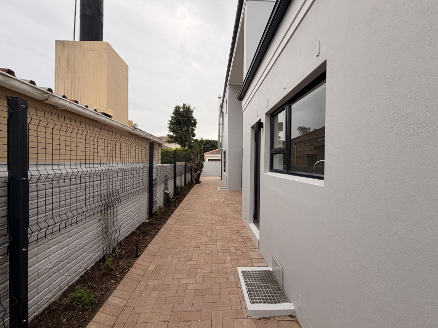 To Let 4 Bedroom Property for Rent in Heritage Park Western Cape
